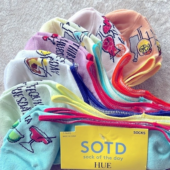 Brand New HUE 7-Pack Sock of the Day Colorful Cocktail Drink Liner Socks No Show - Picture 2 of 16